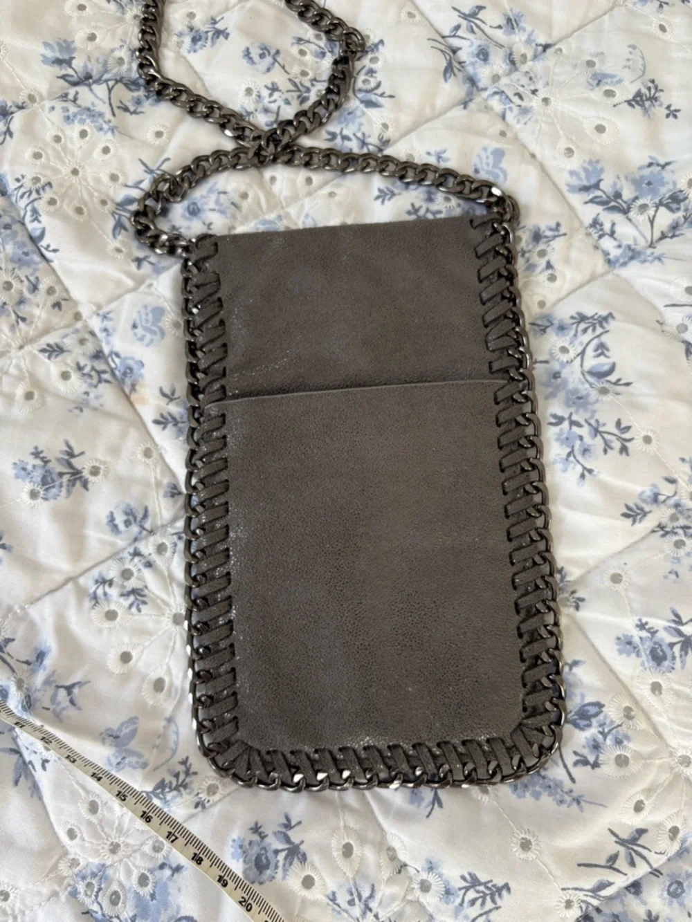 Chain-Trim Crossbody Phone Pouch in gray